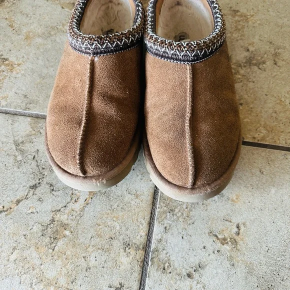 UGG Tan Suede Slip-On Clogs - Picture 9 of 9